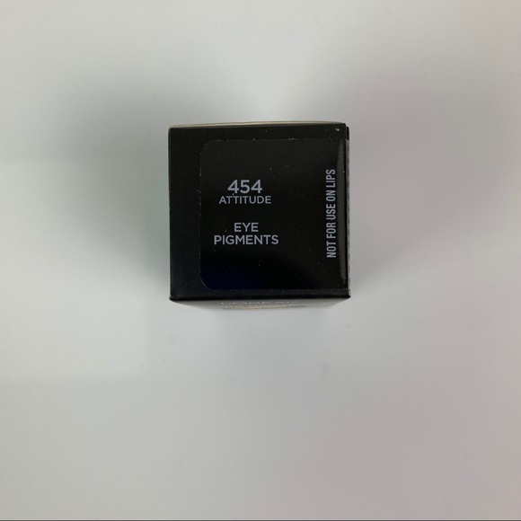 L’ORÉAL Infallible Magic Eye Pigment #454 - Picture 6 of 6